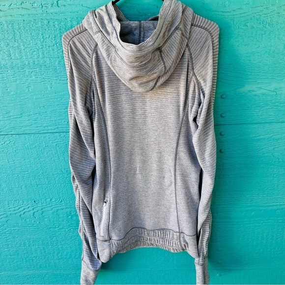 Lululemon Think Fast Hoodie Mini Check Pique White Heathered Slate SIZE 6 - Picture 8 of 8